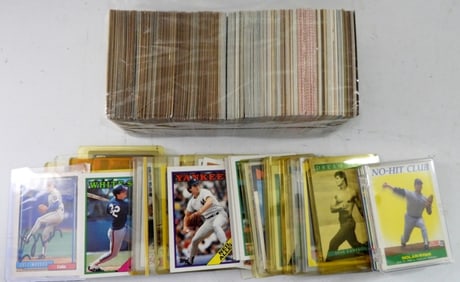 OVER 350+ BASEBALL CARDS 1980s - NICE