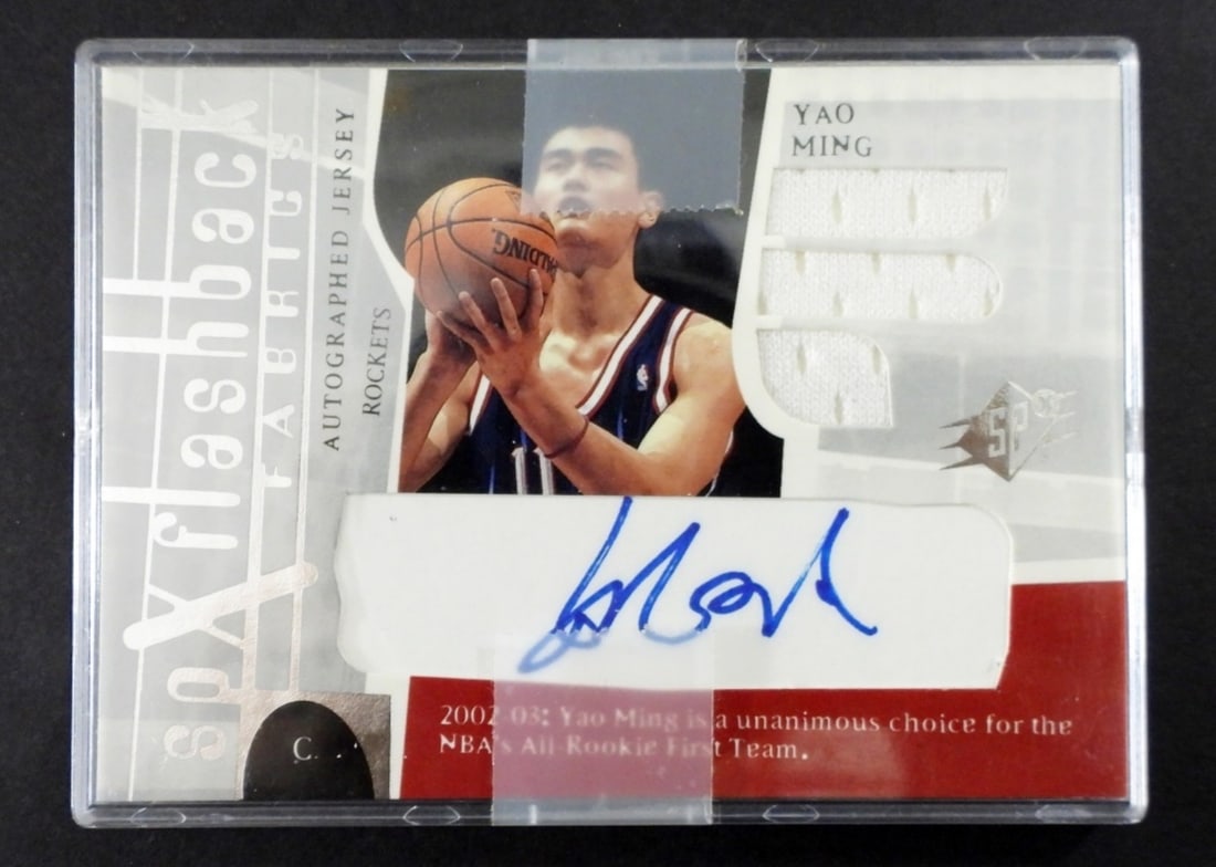 YAO MING AUTOGRAPHED & PATCH 2003 UPPER DECK CARD (1 of 2)