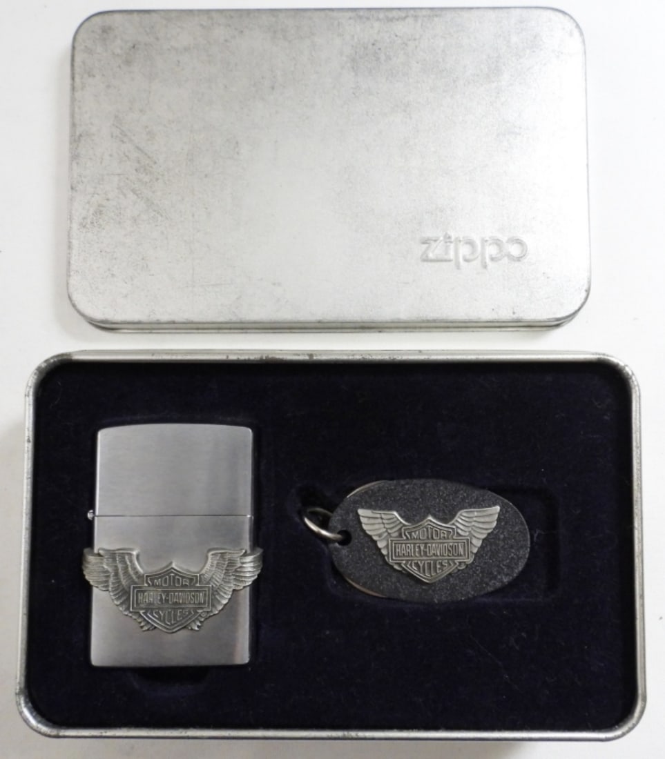 1998 HARLEY DAVIDSON AND KEYCHAIN ZIPPO (1 of 4)