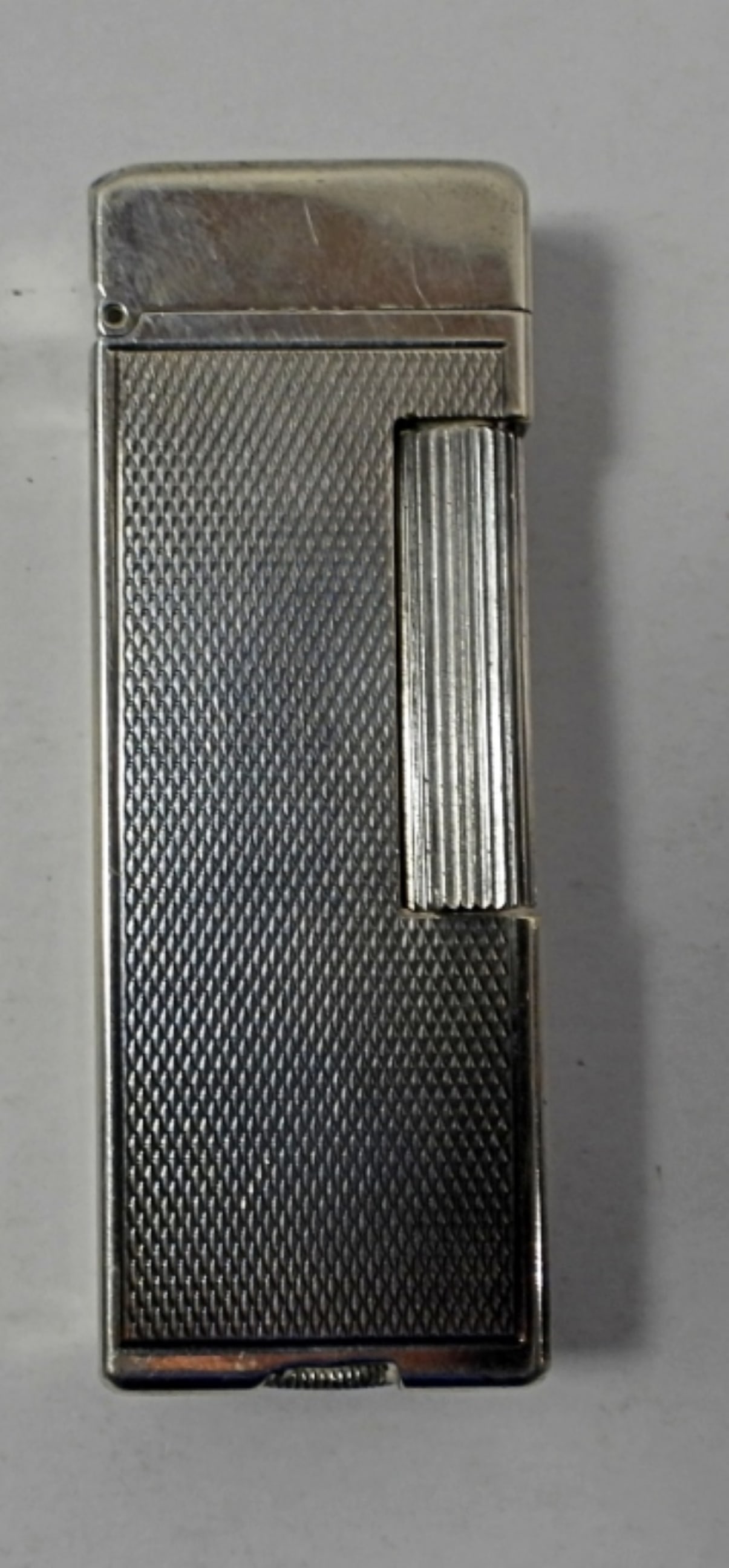 (1) VTG "DUNHILL-LONDON" FIRED LIGHTER (1 of 4)