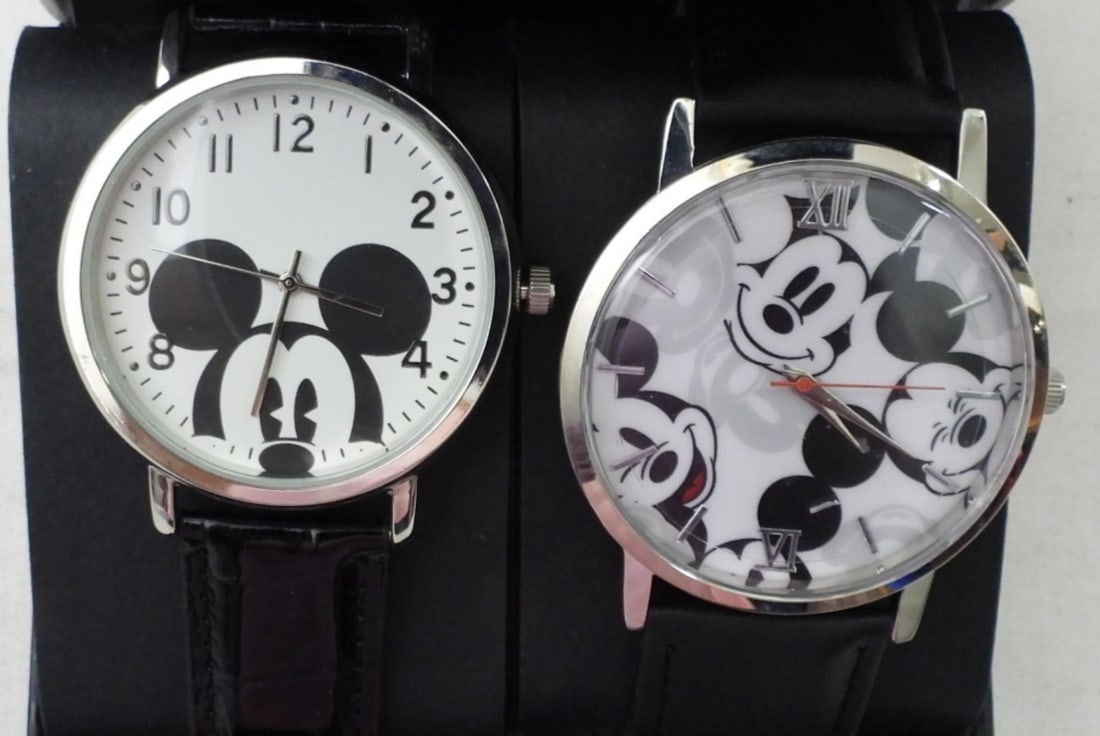 DISNEY MICKEY MOUSE 2 SET WATCH w/ BOX (1 of 4)