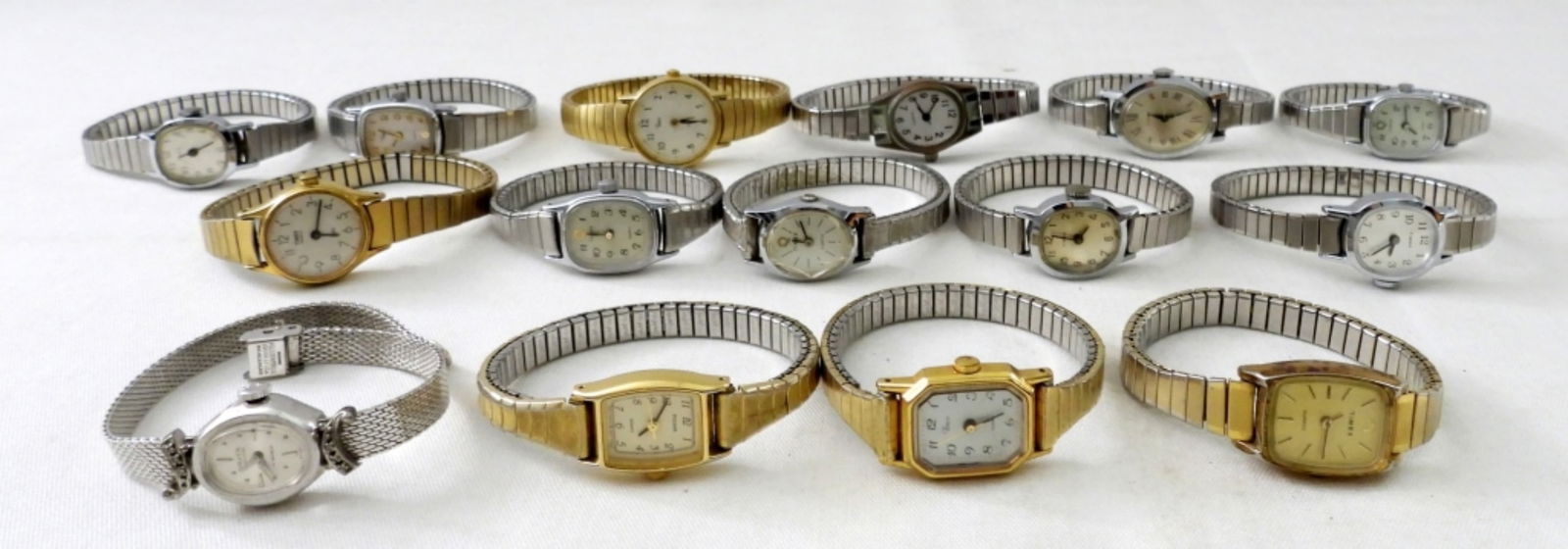 (15) VINTAGE LADIES WATCHES. TIMEX & MORE (1 of 2)