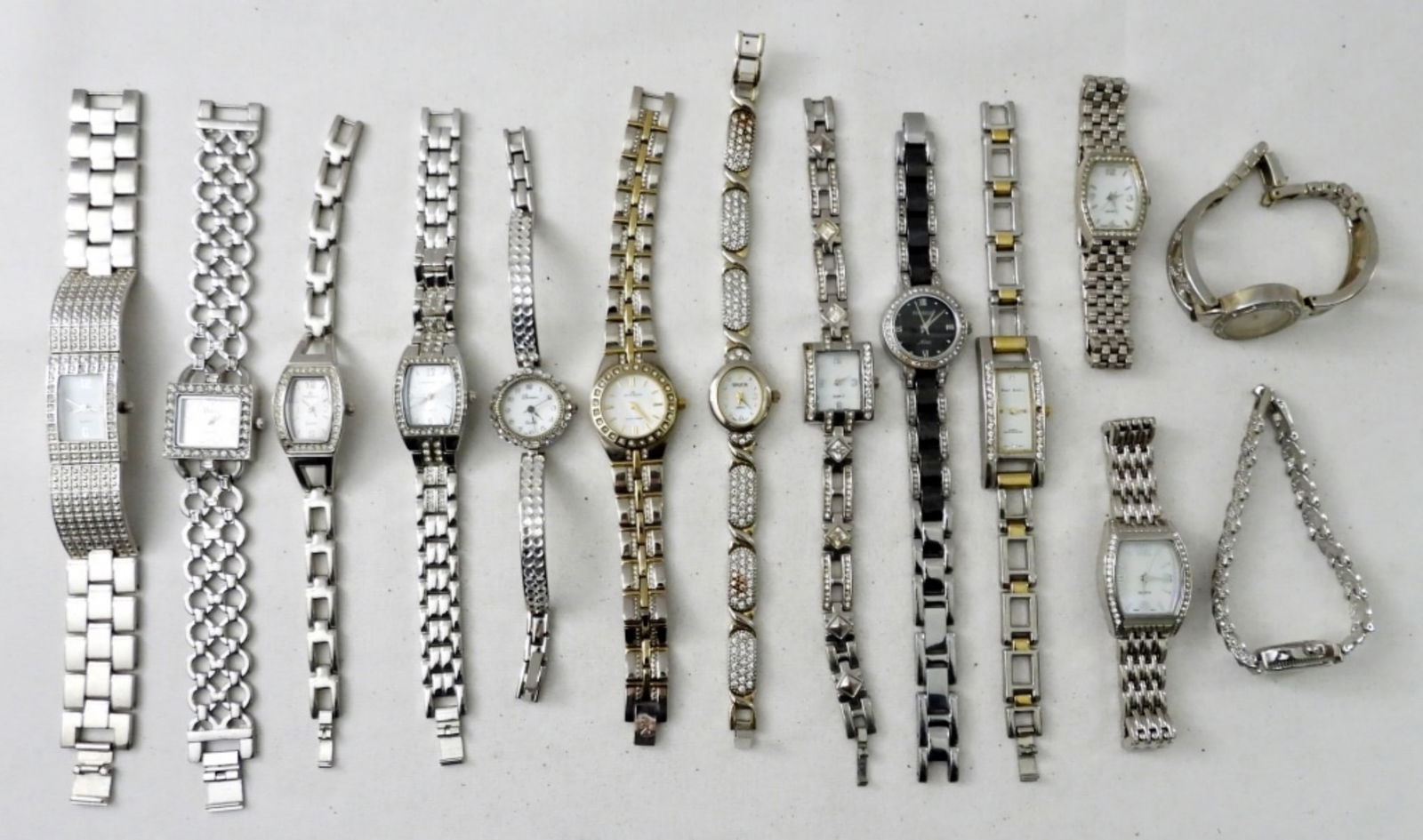 14 WOMEN FASHION WATCHES (1 of 3)