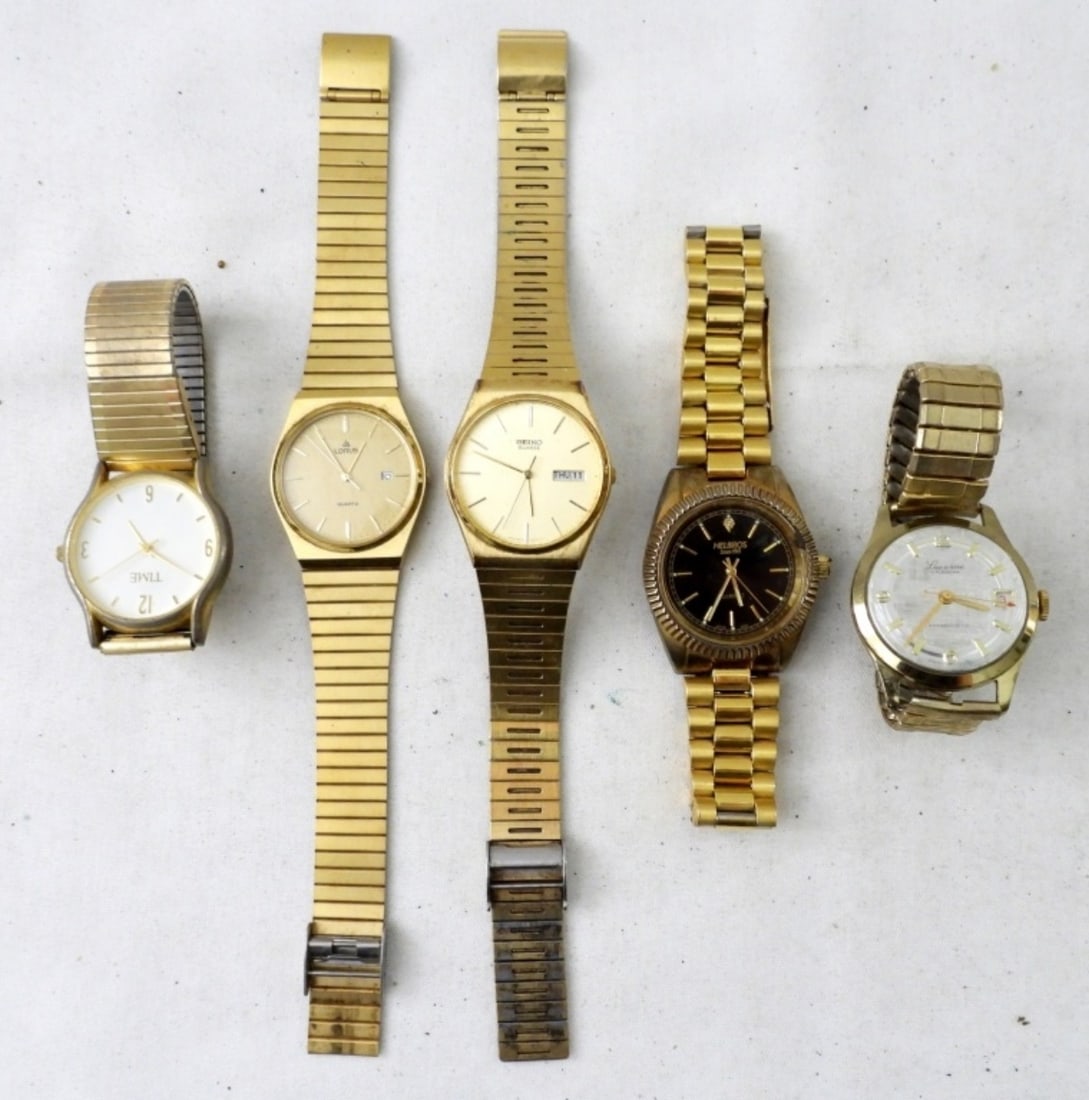 (5) MENS GOLD TONE WATCHES: (5) MENS GOLD TONE WATCHES.SEIKO, TIMEX & MORE .(2) STRETCHY BANDS , (3) CLASP BANDS
