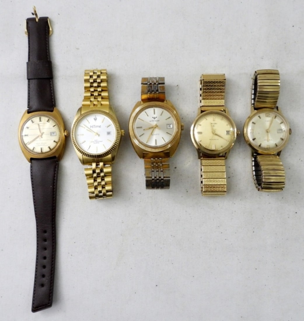 (5) GOLDTONE DATE WATCHES: UNTESTED (5) GOLDTONE DATE WATCHES, MIX OF ELASTIC, METAL LINK, LEATHER STYLE BANDS, BUCKLE AND FOLD CLASPS, TIMEX, WITTNAUER, HITIME, ELGIN