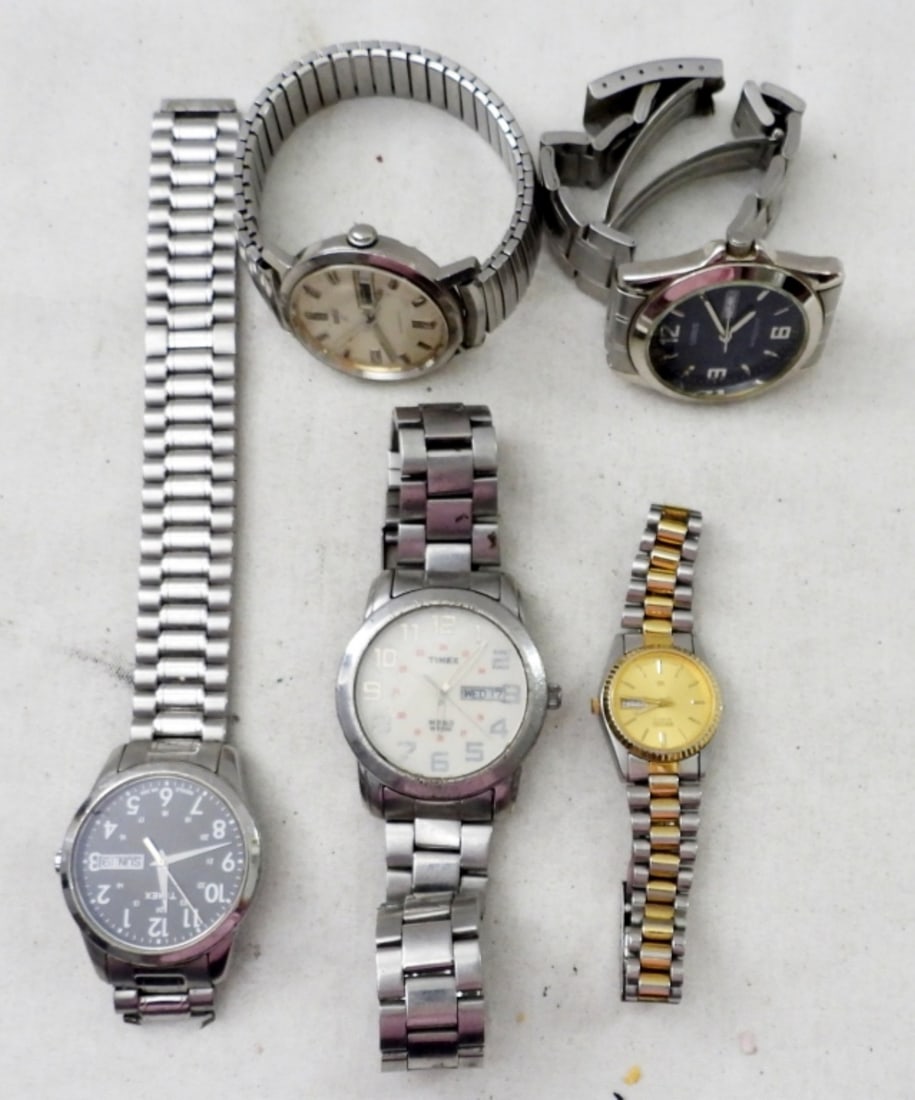 (5) MENS SILVER DAY/DATE WATCHES (1 of 3)