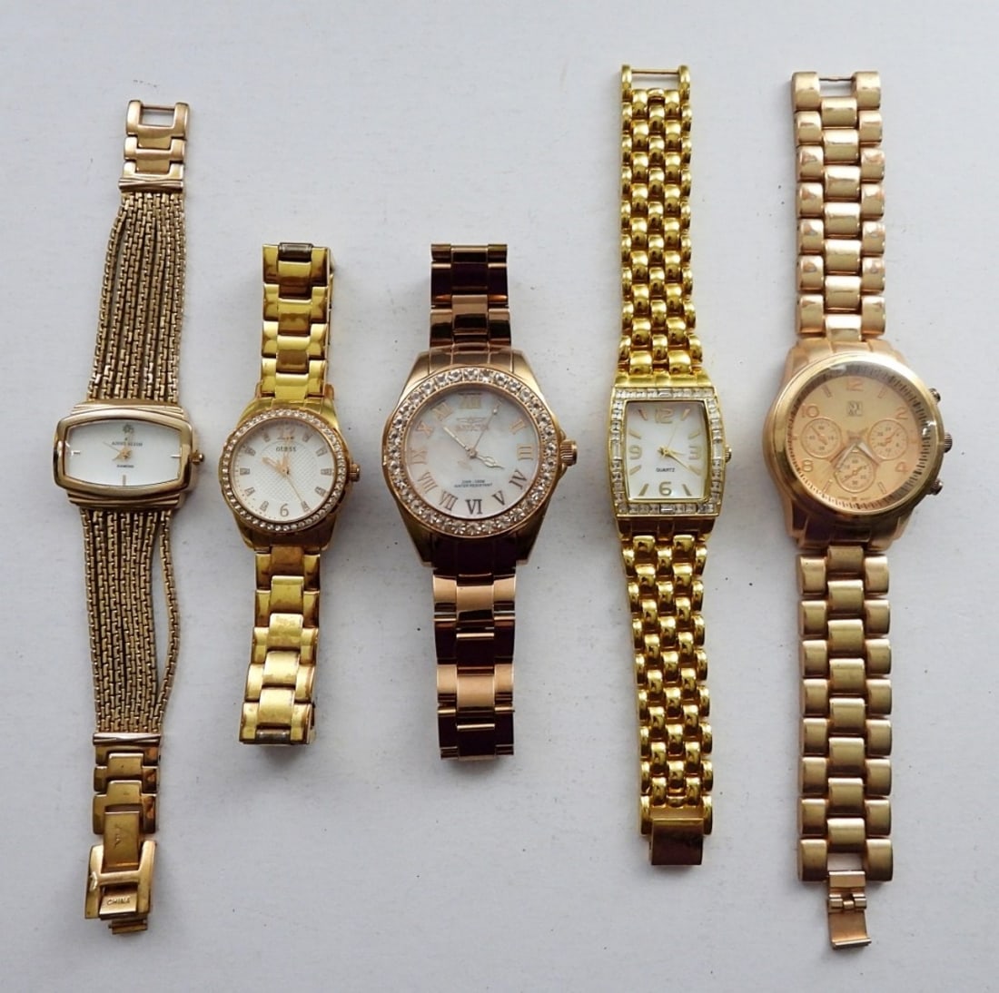 (5) VINTAGE LADIES WATCHES - GUESS (1 of 2)