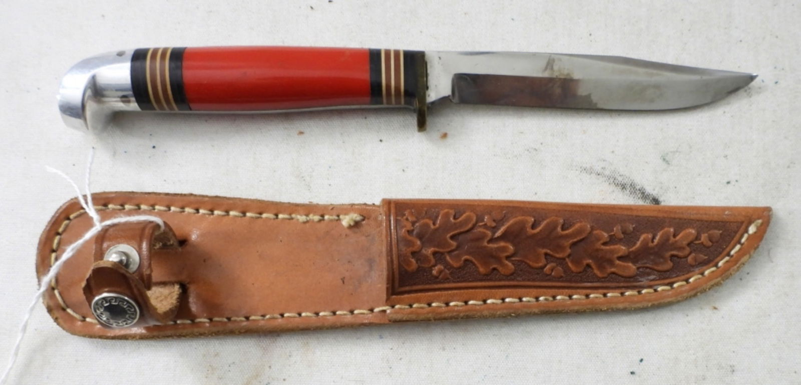 WESTERN RED HANDLE STRAIGHT KNIFE (1 of 3)