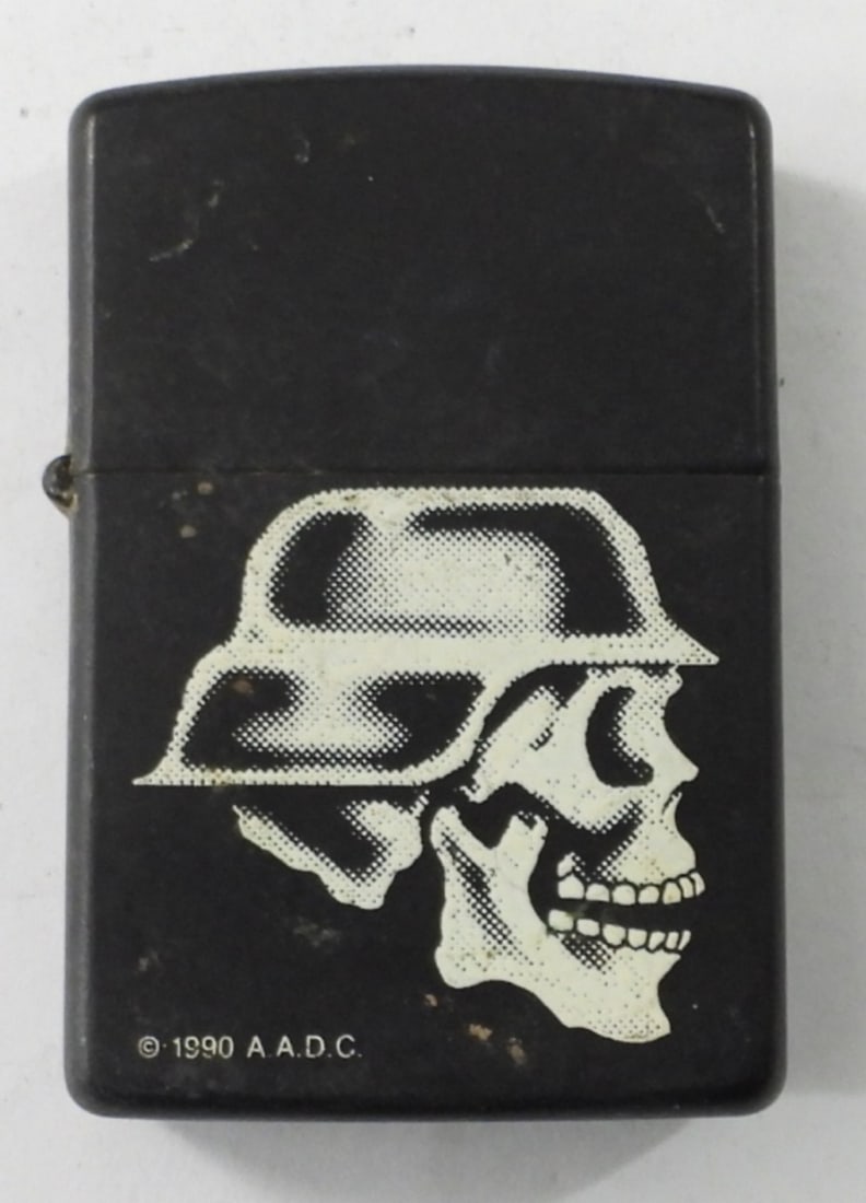 1990 FIRED VINTAGE  SKULL ZIPPO (1 of 4)