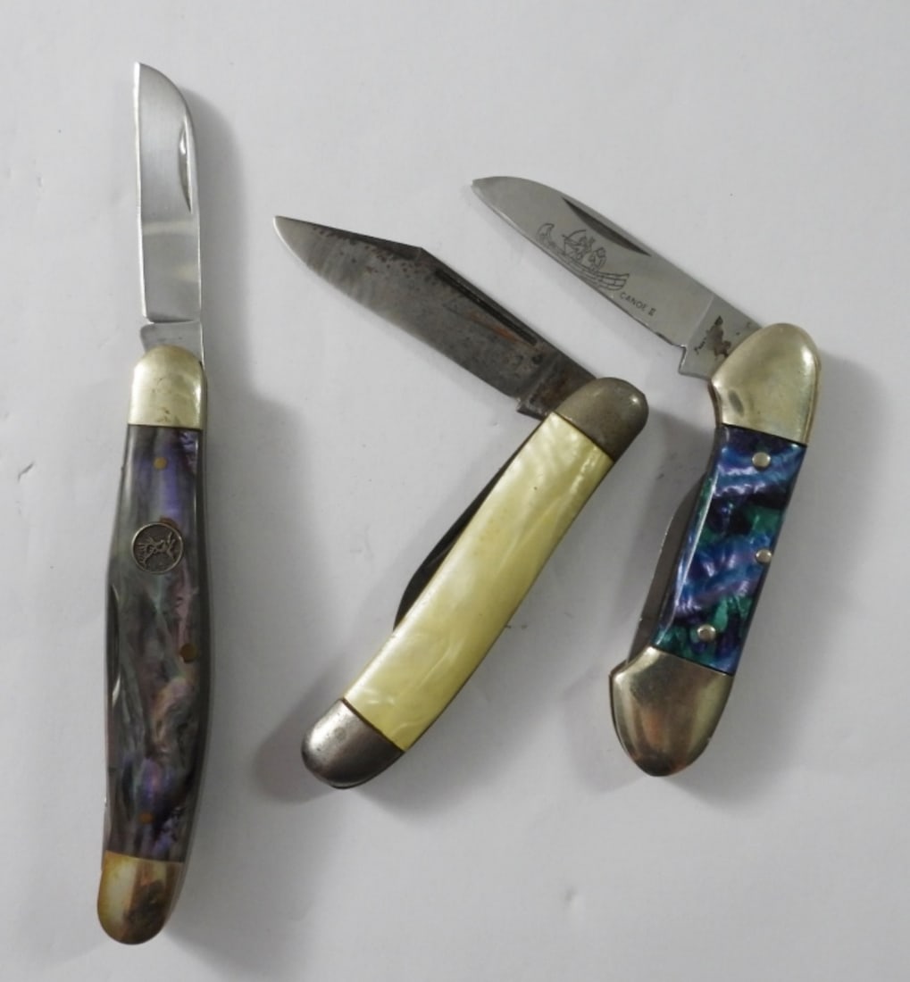 (3) PEARLESCENT POCKET KNIVES (1 of 2)