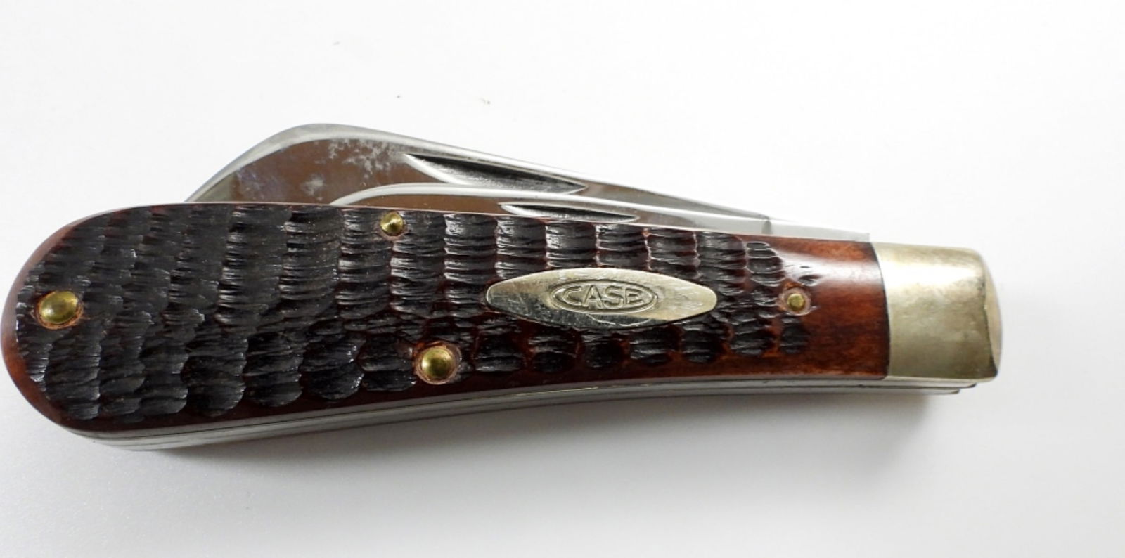 CASE XX 10 DOT 6217 LOOM FIXER KNIFE: RED/BROWN BONE FOLDING KNIFE - LIKE NEW