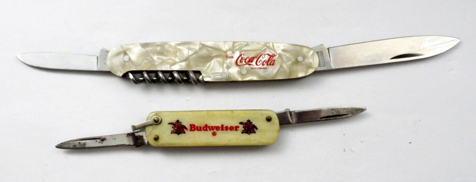 (2) VINTAGE PEARL HANDLE POCKET KNIVES (1 of 3)