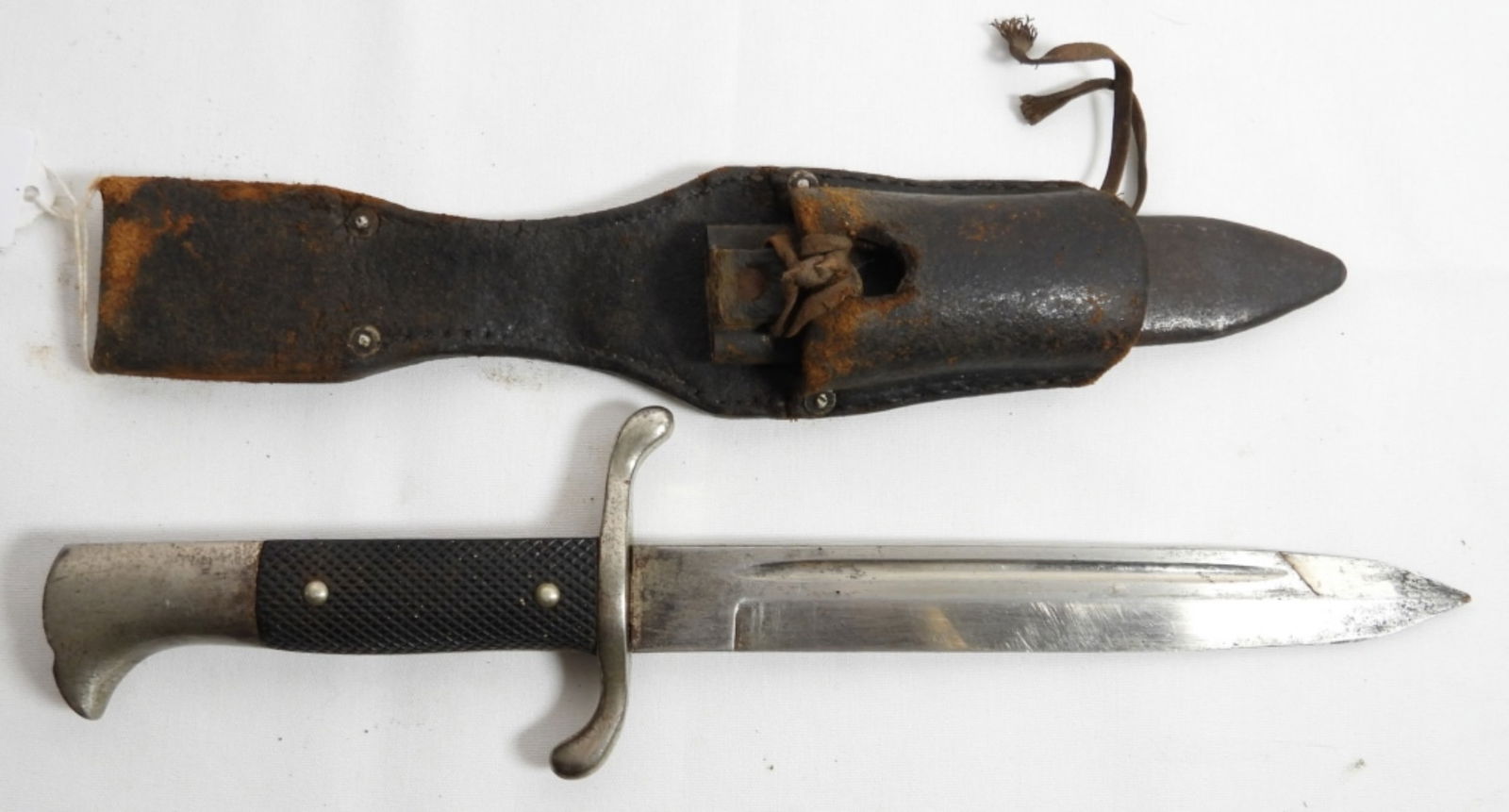 WWII GERMAN MILITARY KNIFE w/SHEATH (1 of 2)