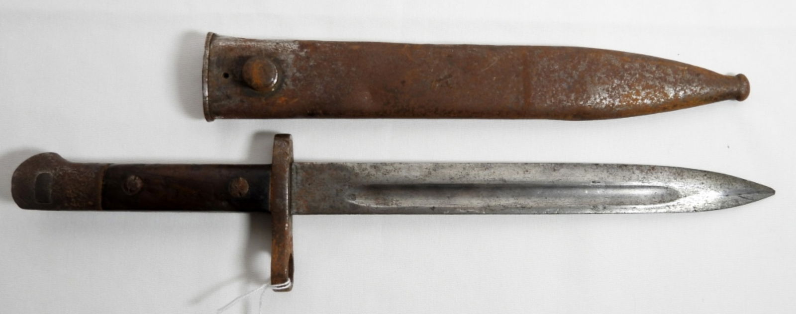 VINTAGE BAYONET 14 1/2" LONG w/SCABBARD (1 of 2)