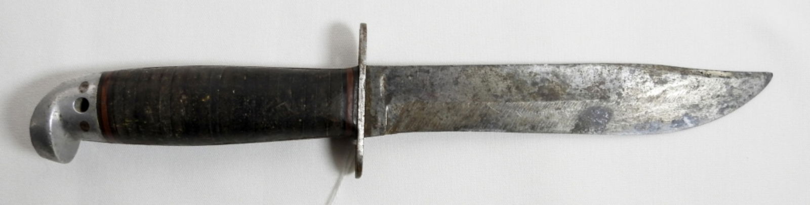 WESTERN VINTAGE STRAIGHT KNIFE (1 of 2)