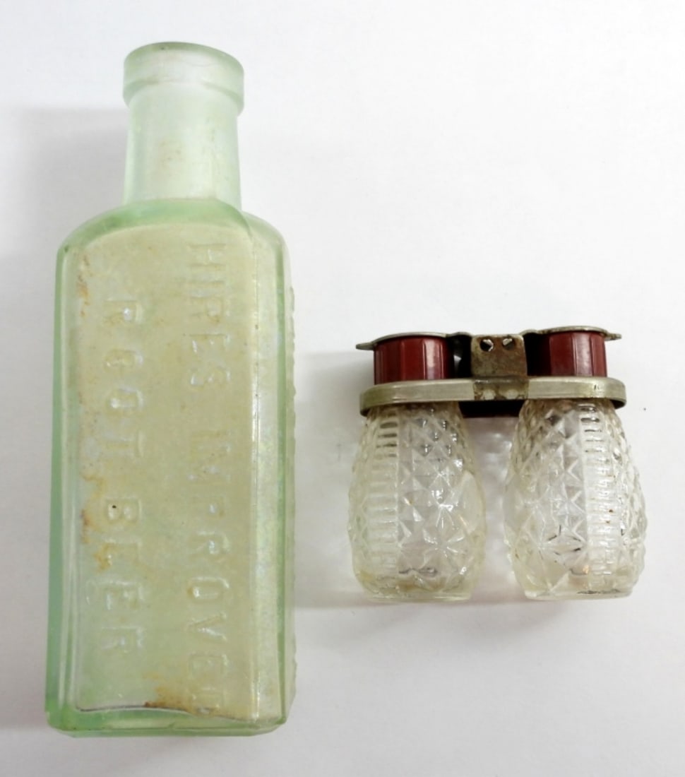 ANTIQUE HIRES ROOT BEER BOTTLE & MORE (1 of 2)