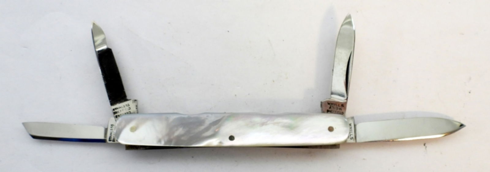 VINTAGE W. MILLS & SON POCKET KNIFE (1 of 3)