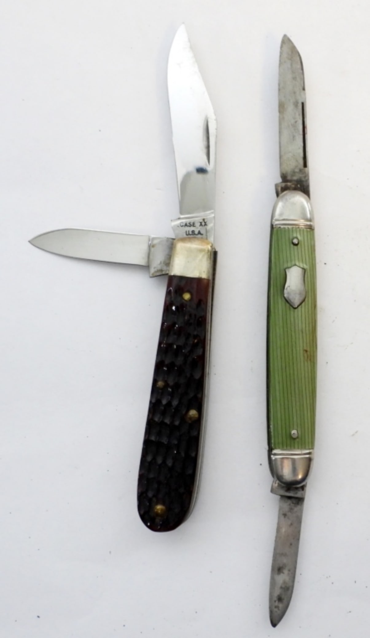 VINTAGE CASE XX (6202 1/2) POCKET KNIFE: VINTAGE CASE XX (6202 1/2 ) 2 BLADE POCKET KNIFE WITH BONE HANDLE 2 1/2 " BLADE