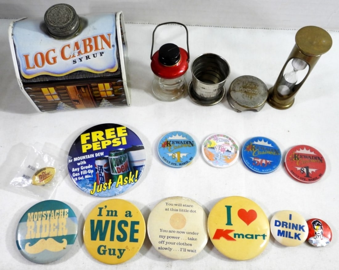 ASSORTED VINTAGE LOT OF TRINKETS (1 of 3)