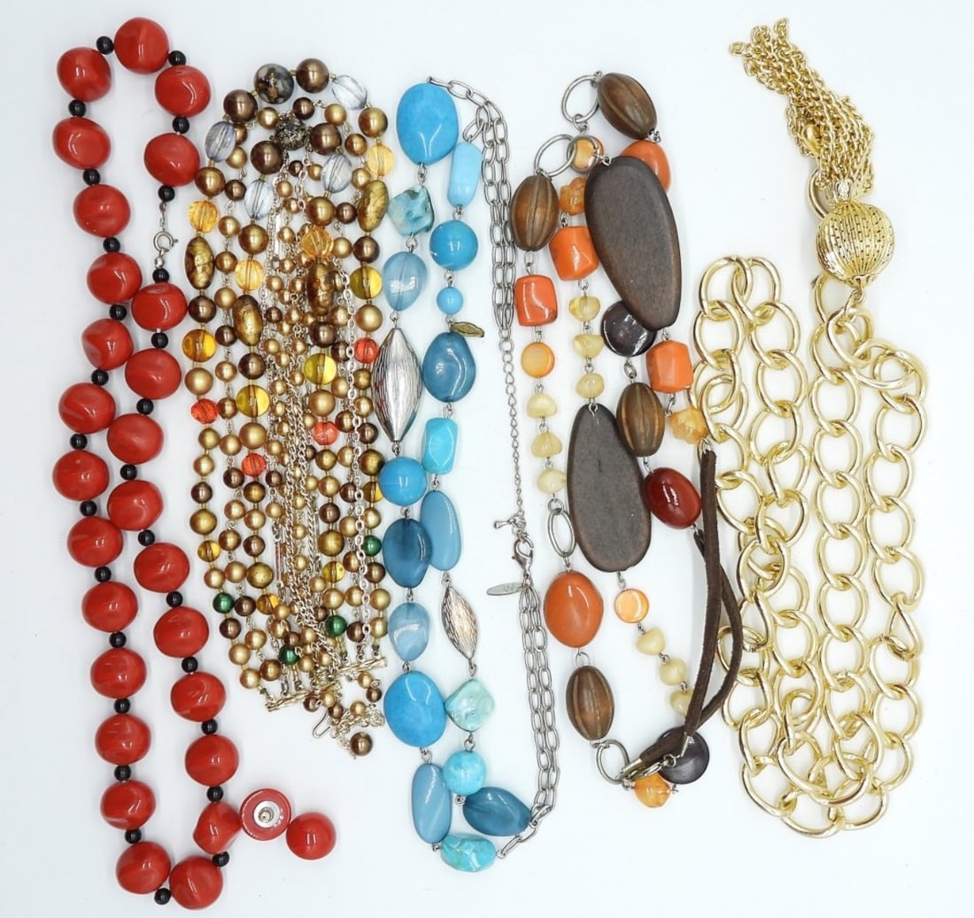 (6) CHUNKY VTG FASHION NECKLACES & EARRINGS (1 of 1)