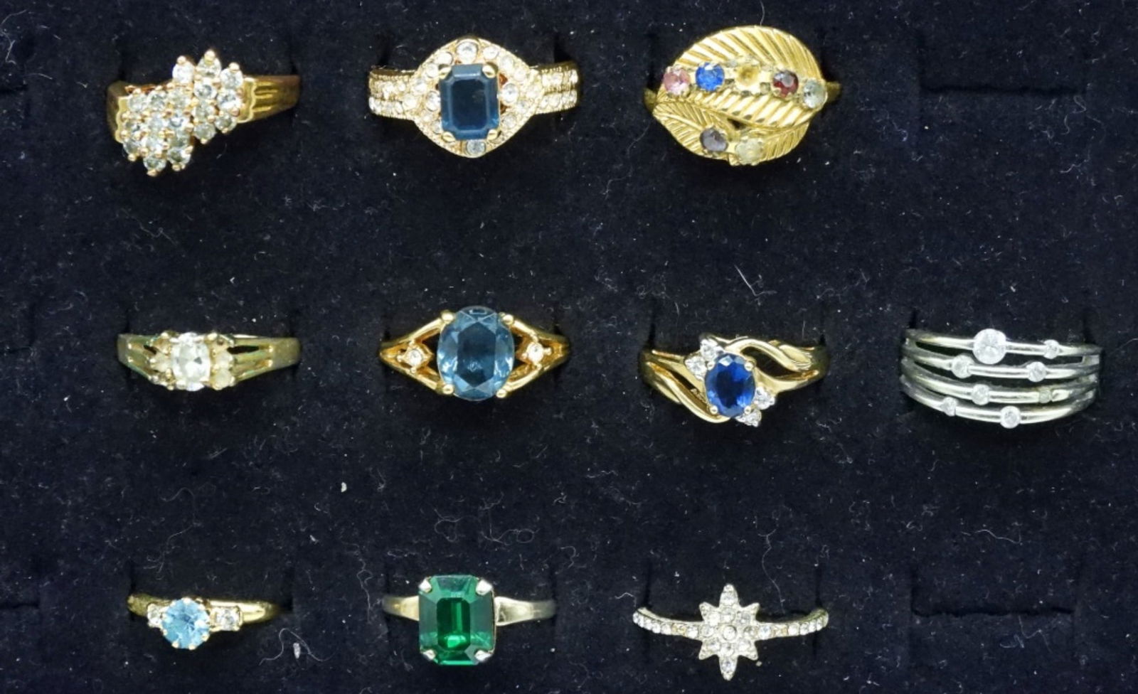 (10) LADIES FASHION RINGS (1 of 1)