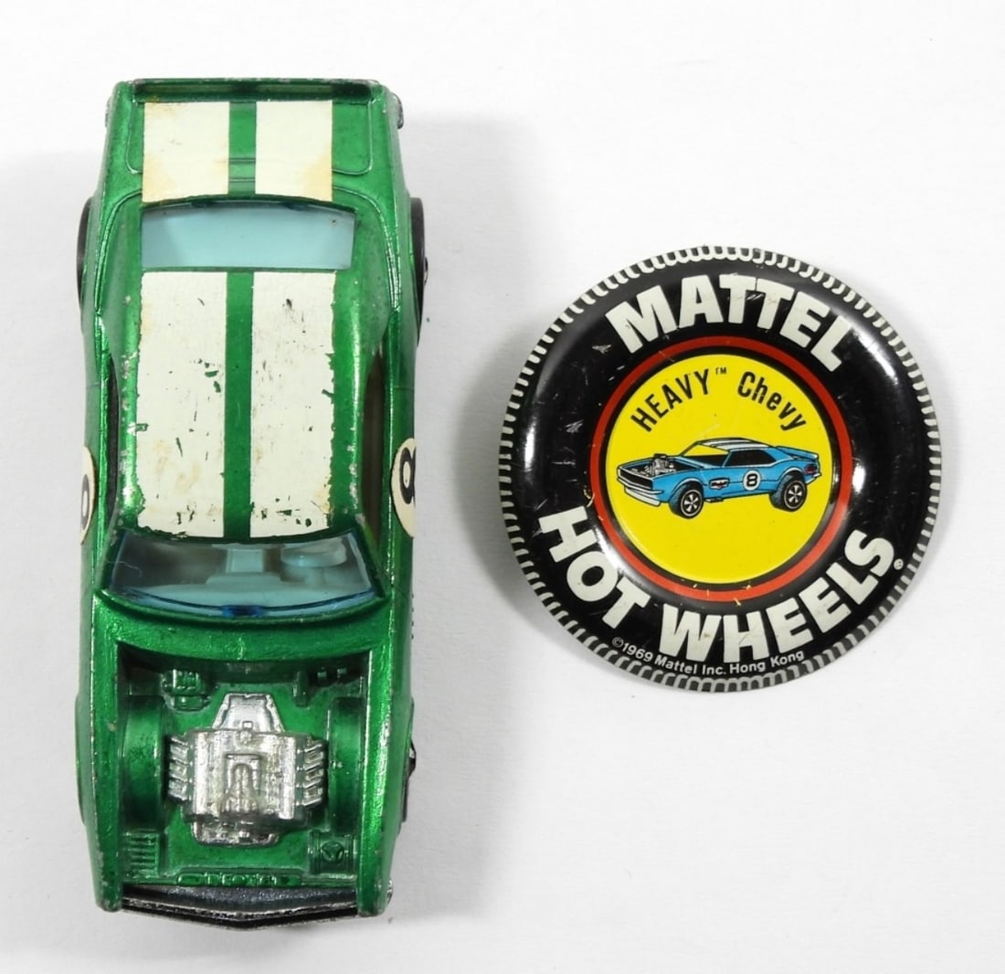 1969 HOT WHEELS RED LINE HEAVY CHEVY: INCLUDES ORIGINAL TIN BADGE
