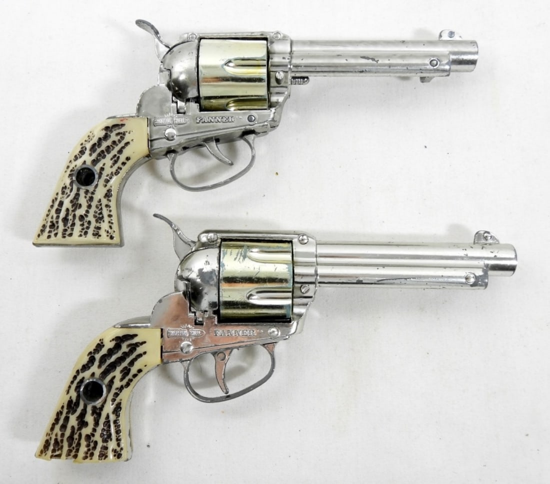 (2) VINTAGE MATTEL FANNER CAP GUNS: (2) VINTAGE MATTEL FANNER SHOOTING SHELL CAP GUN
