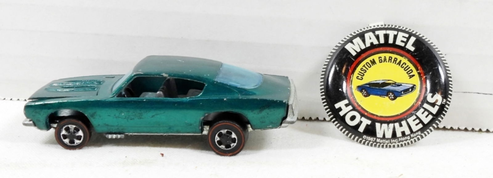 67' HOT WHEELS REDLINE CUSTOM BARRACUDA: 1967 MATTEL INC, HOT WHEELS CUSTOM BARRACUDA, WITH TIN BADGE