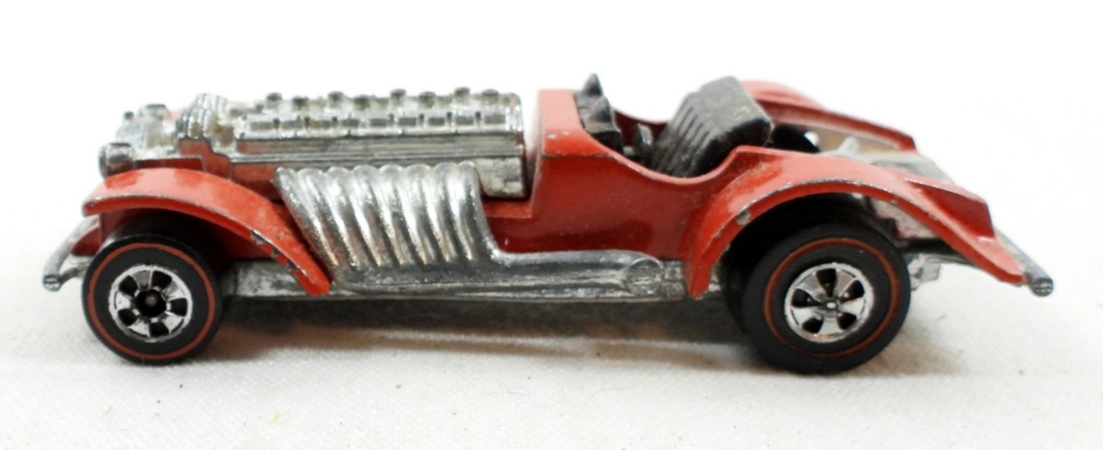 70' HOT WHEELS REDLINE SWEET 16: MATTEL INC, RED (TRUNK IS MISSING)