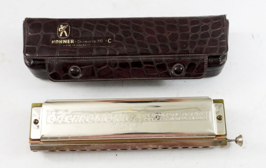 M HOHNER CHROMONICA - ORIGINAL CASE: VINTAGE M HOHNER THE 64 CHROMONICA PROFESSIONAL MODEL 280c WITH ORIGINAL CASE
