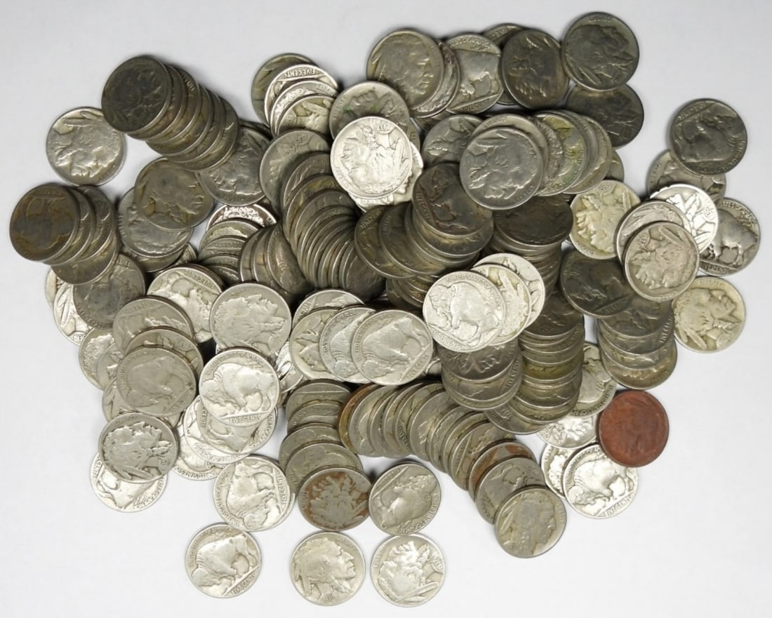 200 BUFFALO NICKELS - FULL DATE (1 of 2)