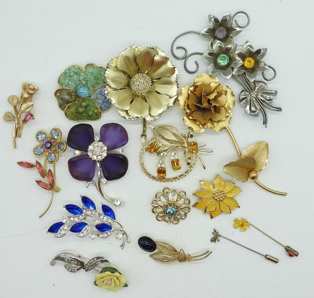 (15) VINTAGE FLORAL BROOCHES (1 of 1)