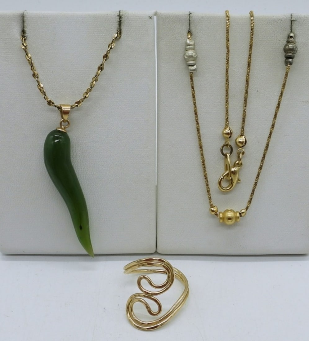 GOLD TONE RING & NECKLACES-JADE PENDANT (1 of 1)