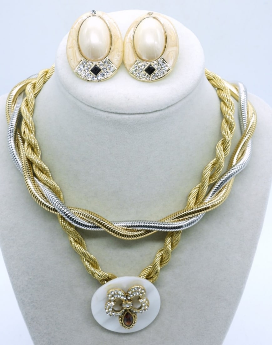 VINTAGE MONET NECKLACE & MORE: VINTAGE 16" 2 TONE MONET NECKLACE ,16" GOLD TONE NECKLACE WITH PENDANT AND PAIR OF EARRINGS