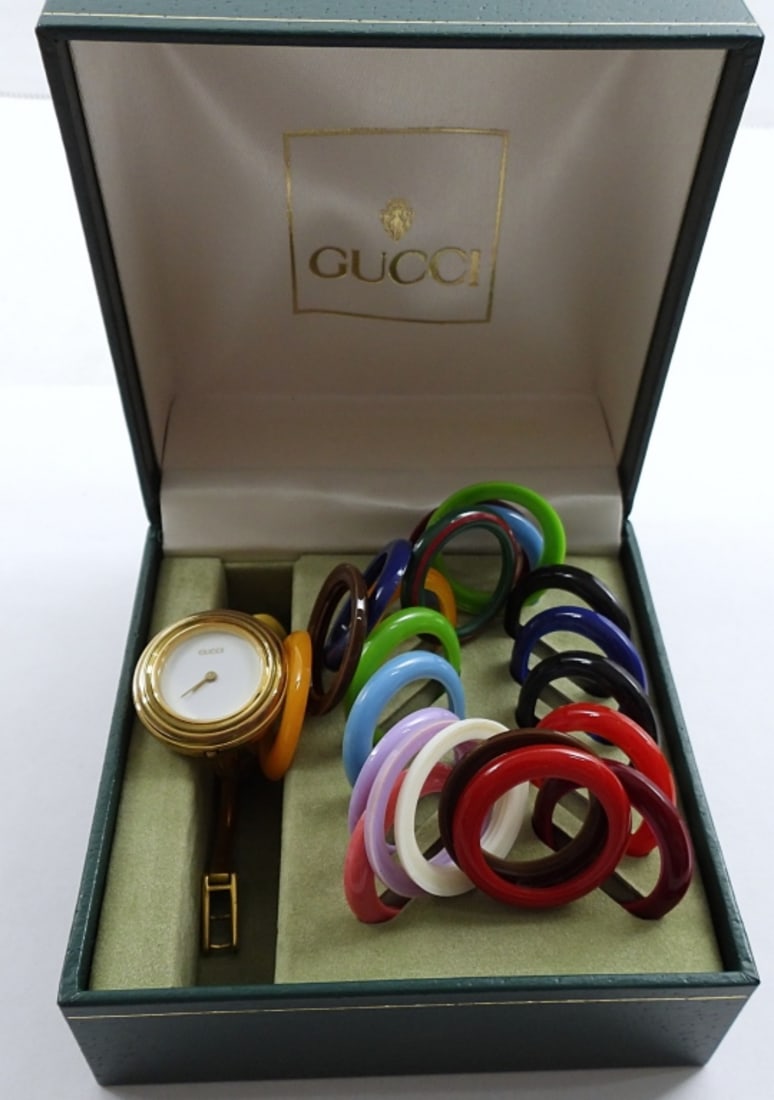 GUCCI LADIES WATCH CHANGEABLE BEZELS (1 of 6)