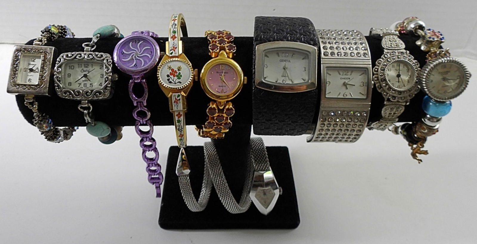 (10)LADIES UNIQUE FASHION WATCHES (1 of 3)