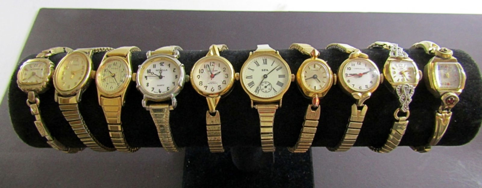 (10) LADIES VINTAGE WATCH LOT: (1) WITTNAUER - UNTESTED LOT