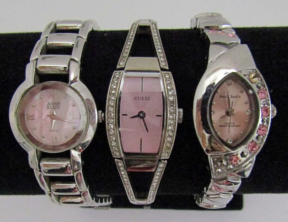 (3) PRETTY PINK FACE LADIES FASHION LOT (1 of 2)