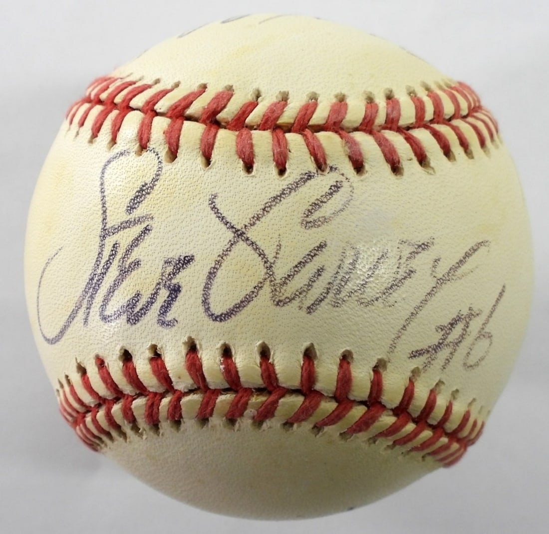 DODGERS STEVE GARVEY AUTOGRAPH BALL (1 of 4)