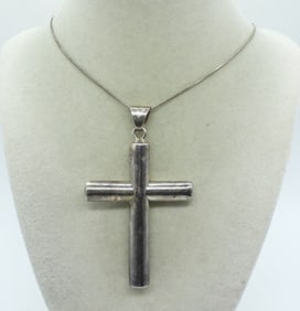 HOLLOW STERLING CROSS NECKLACE
