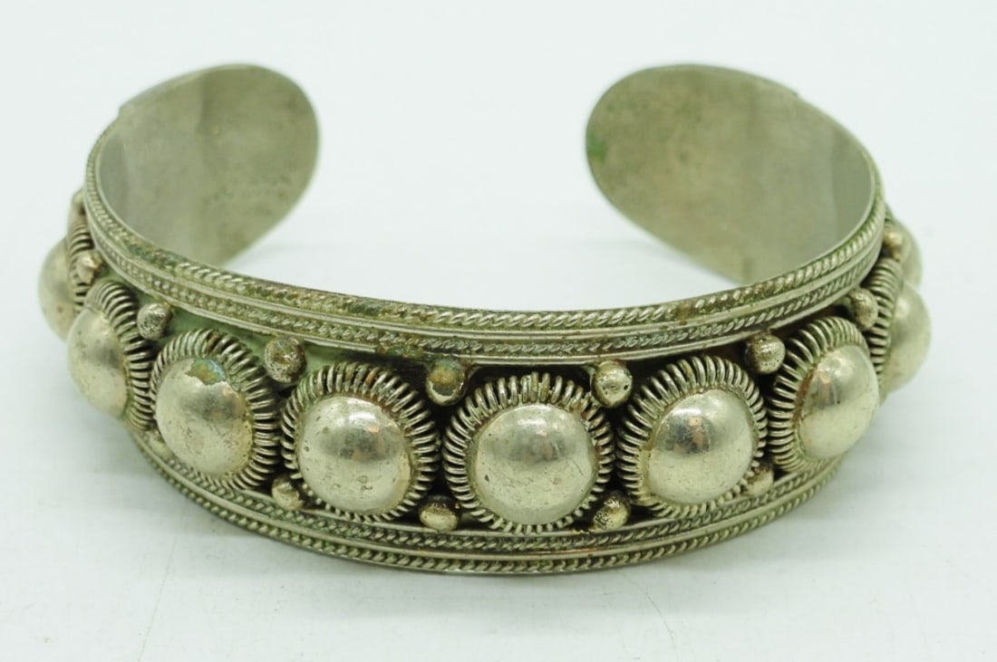SIAM STERLING CUFF BRACELET (1 of 2)