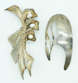 TWO VINTAGE STERLING BROOCHES, LARGE