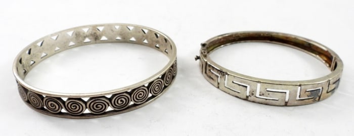 2 VINTAGE FASHION  925 BANGLE BRACELETS