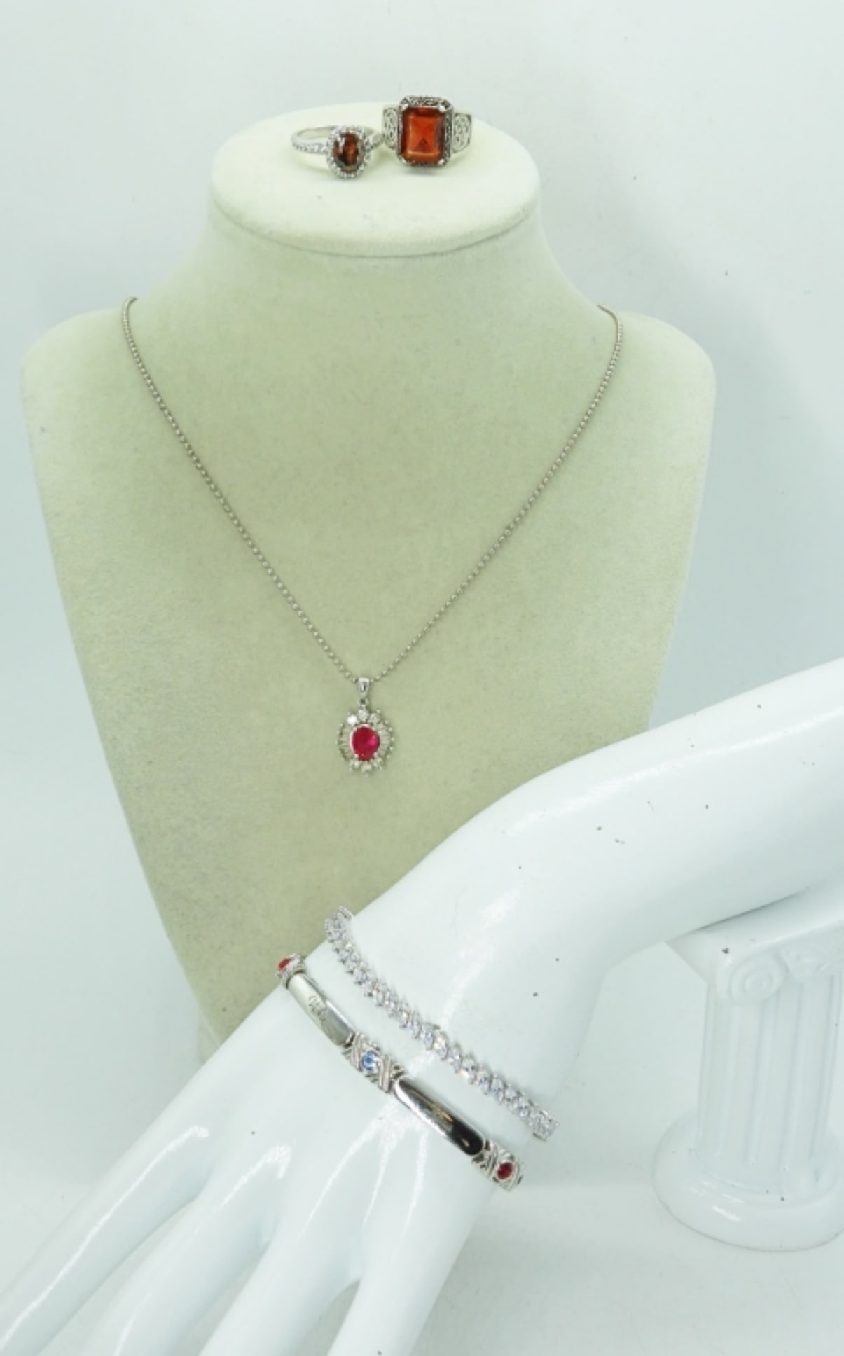 FASHION GEMSTONE JEWELRY - STERLING: NECKLACE, 24". TWO BRACELETS, 7-8". TWO RINGS SIZE 7 & 9. 29.3 DWT