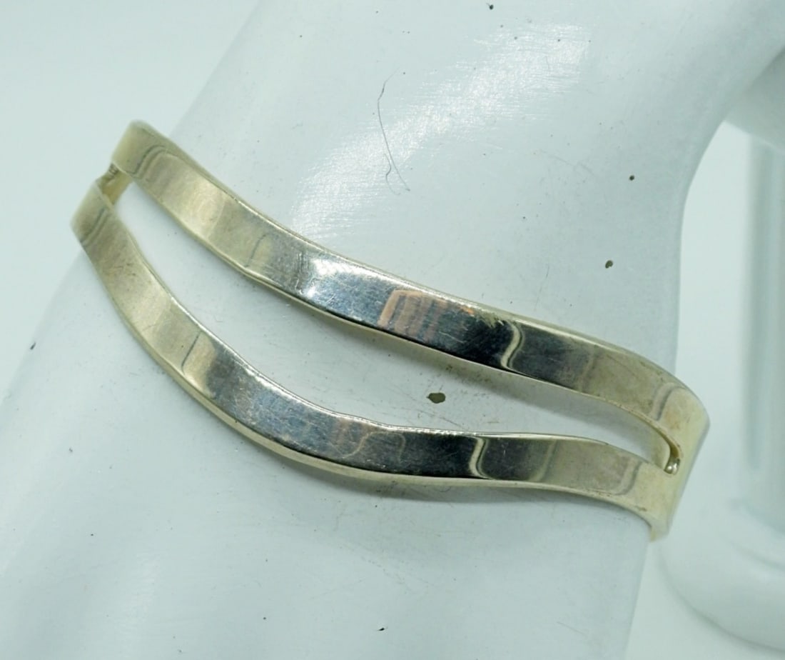 STERLING FASHION CUFF BRACELET (1 of 2)