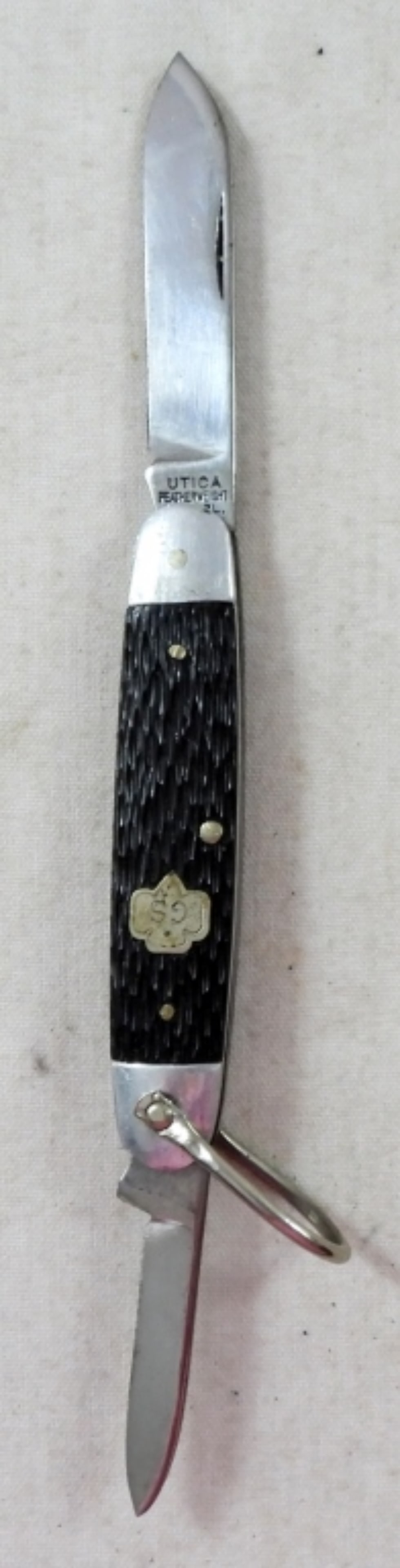 UTICA GIRL SCOUT POCKET KNIFE (1 of 3)
