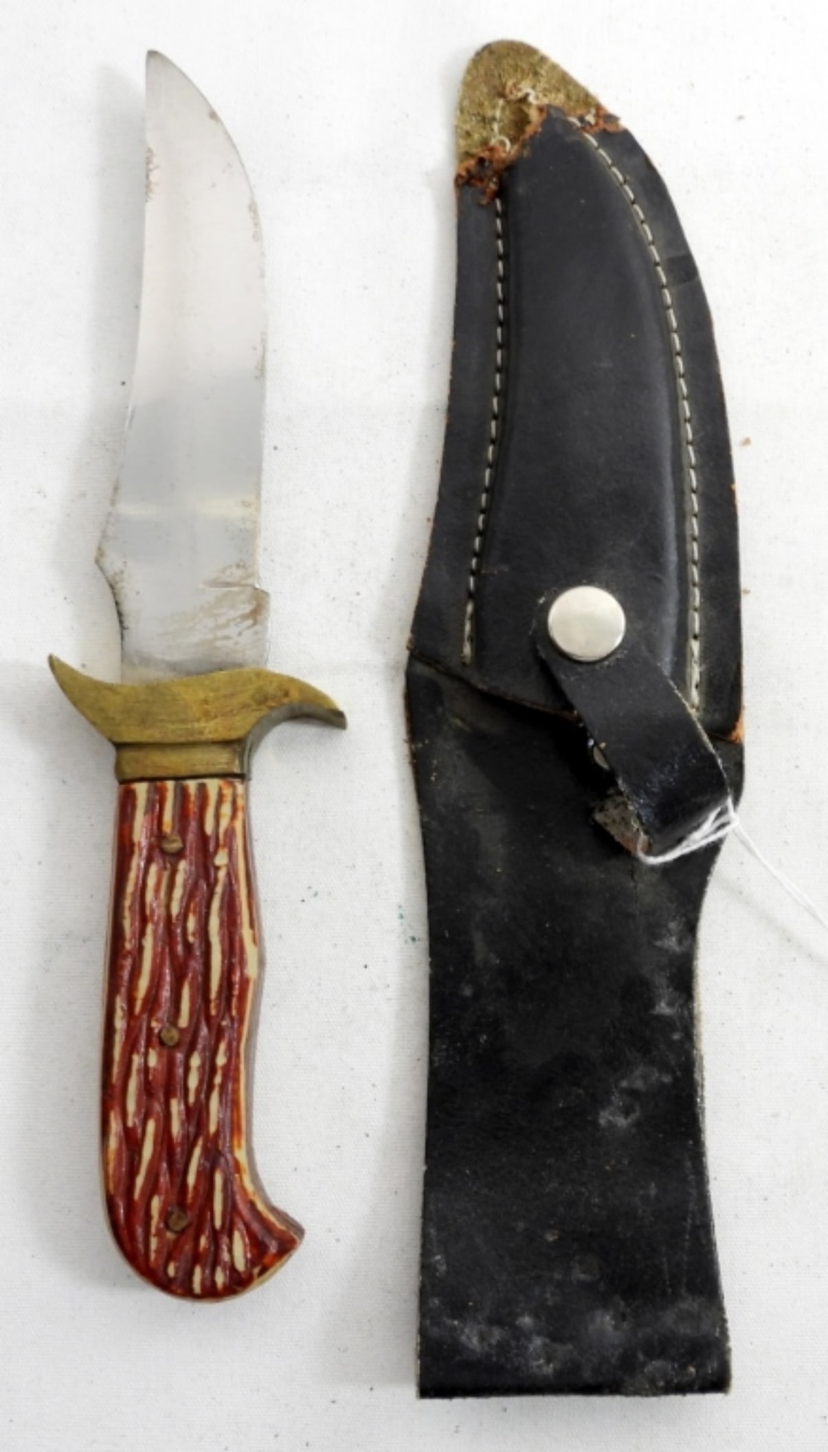 8 1/2" JIGGED HANDLE BOWIE KNIFE (1 of 3)