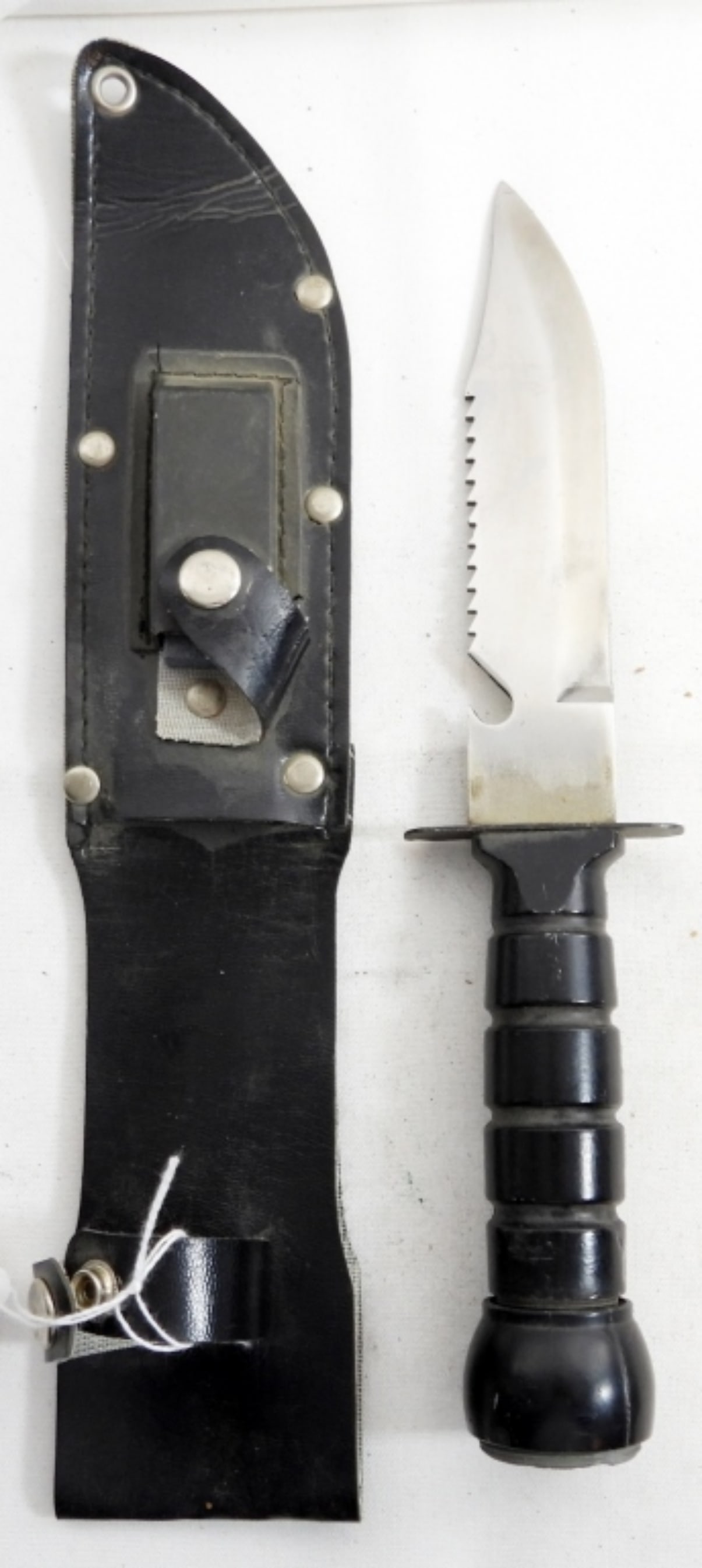 420 STAINLESS TAIWAN SURVIVAL KNIFE (1 of 3)