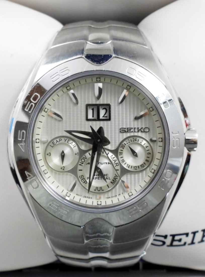 SEIKO ARCTURA KINETIC CHRONOGRAPH WATCH (1 of 3)