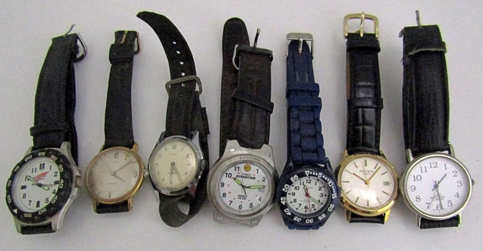 (7) MEN's BAND STYLE WATCH LOT: TIMEX & MORE - UNTESTED